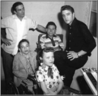 Elvis mit Fans aus Lubbock/Texas